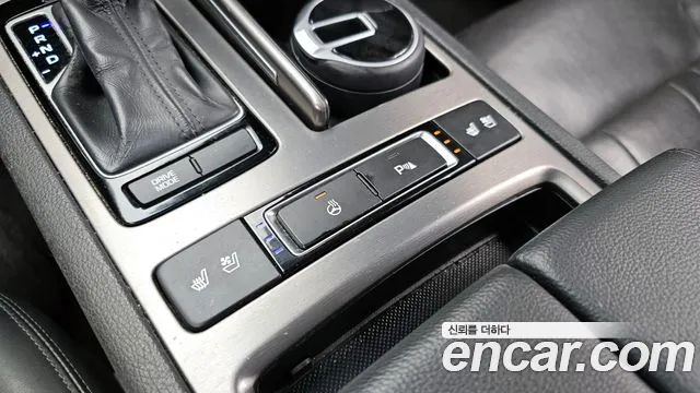 Hyundai Genesis 2014 — фото 18