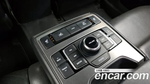 Hyundai Genesis 2014 — фото 19