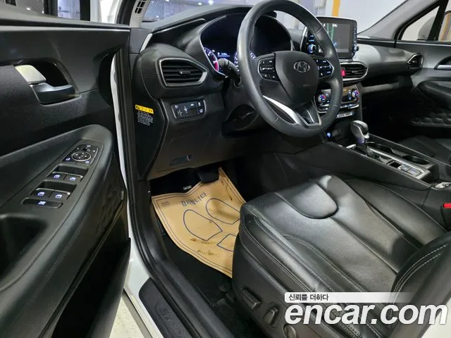 Hyundai Santafe 2019 — фото 16