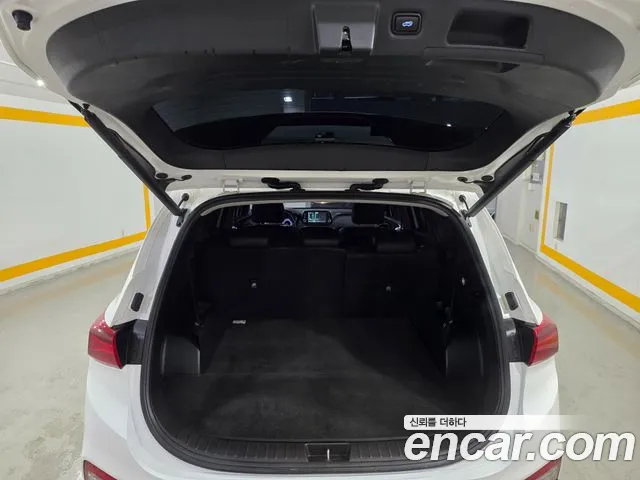 Hyundai Santafe 2019 — фото 19