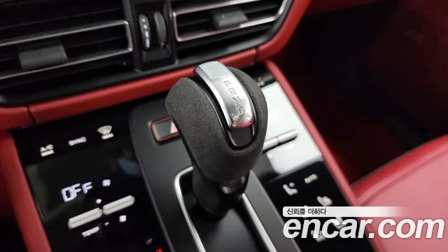 Porsche Macan 2022 — фото 11