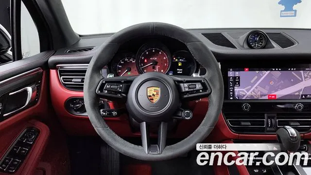 Porsche Macan 2022 — фото 18