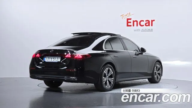 Mercedes-Benz E-Class 2025 — фото 2