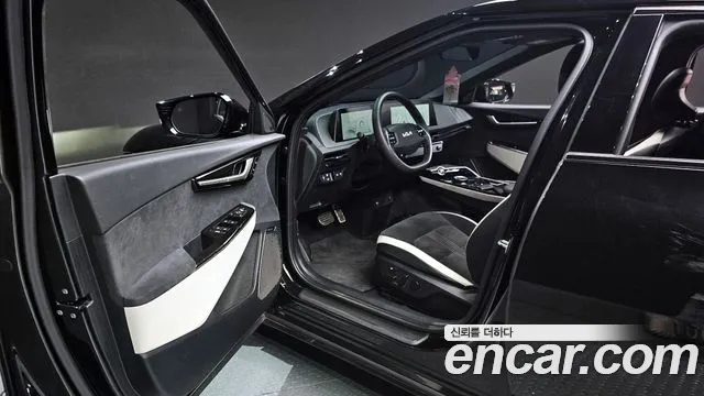 Kia EV6 2022 — фото 10