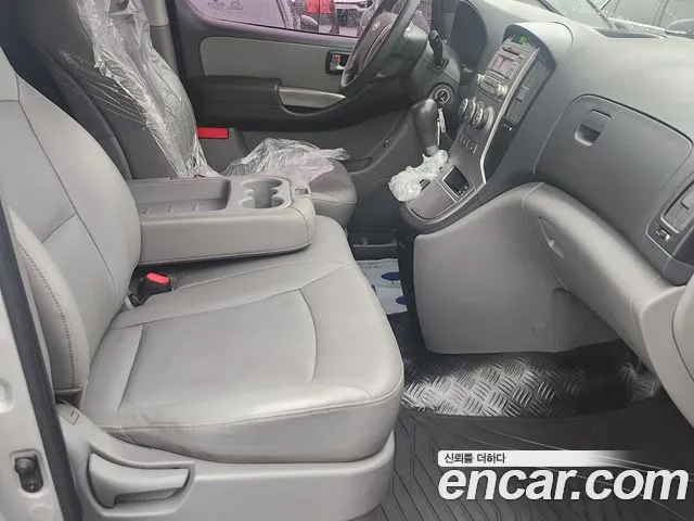 Hyundai Starex 2014 — фото 8