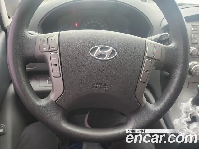 Hyundai Starex 2014 — фото 10