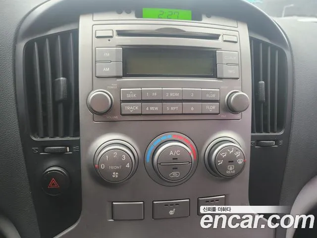 Hyundai Starex 2014 — фото 13