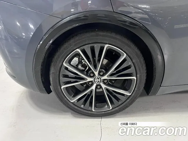 Toyota Prius 2025 — фото 15