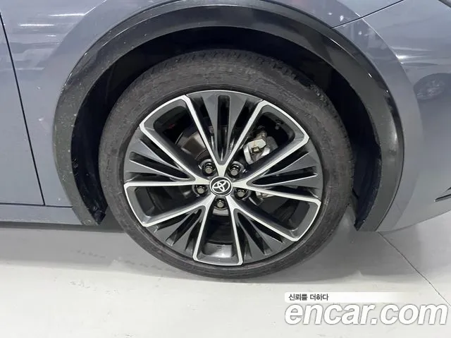 Toyota Prius 2025 — фото 16