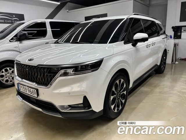 Kia Canival 2021 — фото 1