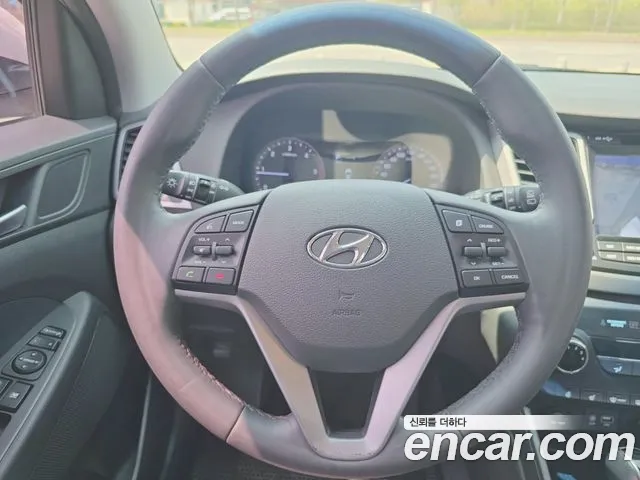 Hyundai Tucson 2017 — фото 10