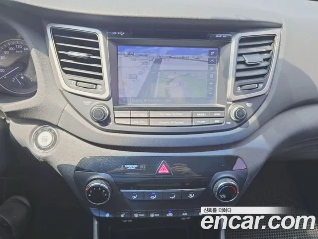 Hyundai Tucson 2017 — фото 11
