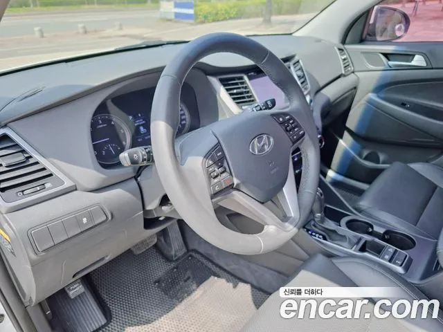 Hyundai Tucson 2017 — фото 13