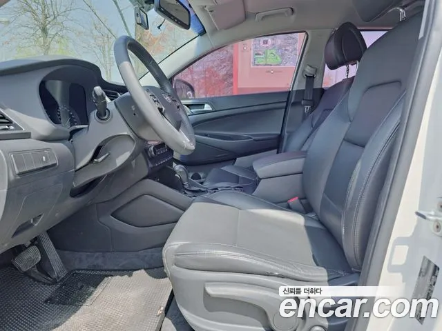Hyundai Tucson 2017 — фото 14