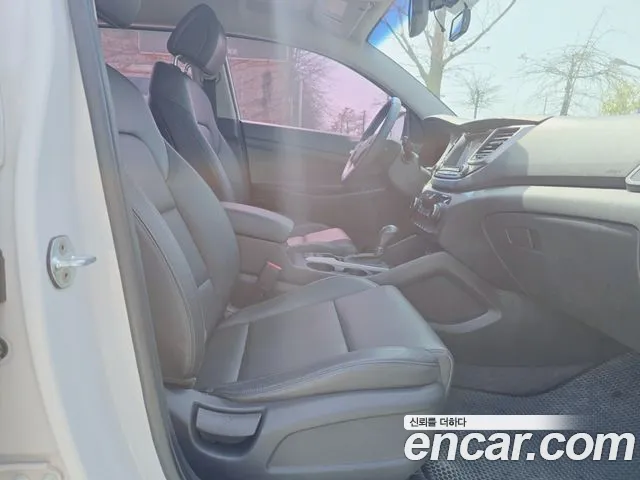 Hyundai Tucson 2017 — фото 15