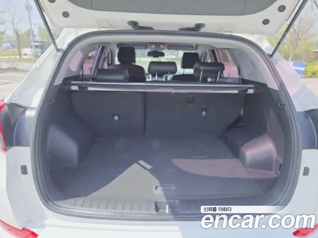 Hyundai Tucson 2017 — фото 18