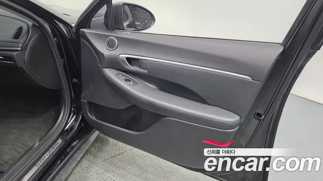 Hyundai Sonata 2020 — фото 14