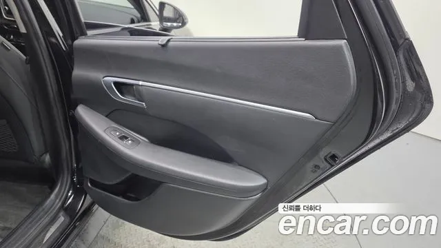 Hyundai Sonata 2020 — фото 15