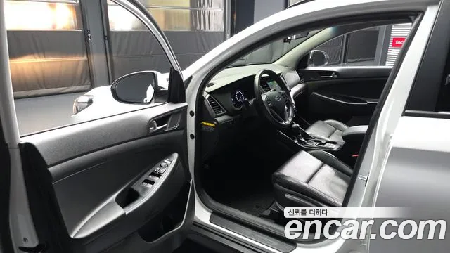 Hyundai Tucson 2018 — фото 10