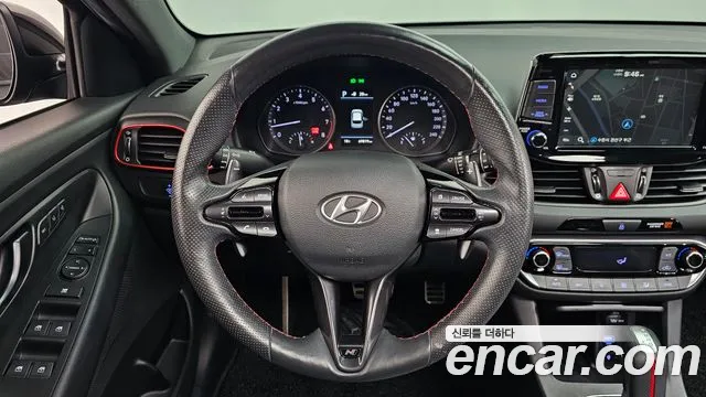 Hyundai i30 2020 — фото 13