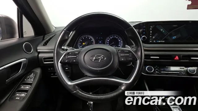 Hyundai Sonata 2021 — фото 19