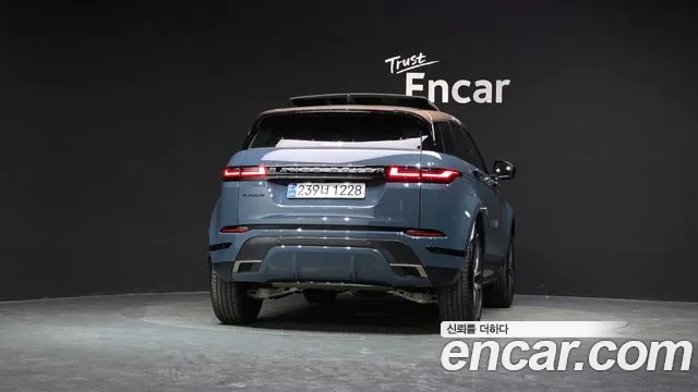 Land Rover Range Rover Evoque 2025 — фото 4