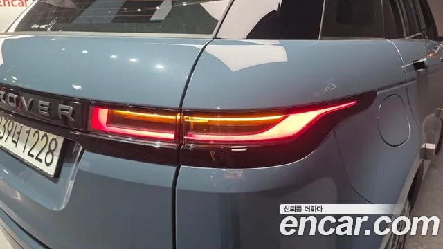 Land Rover Range Rover Evoque 2025 — фото 9