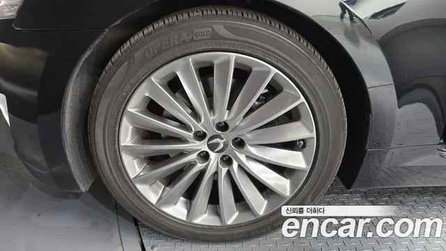 Hyundai Equus 2015 — фото 5