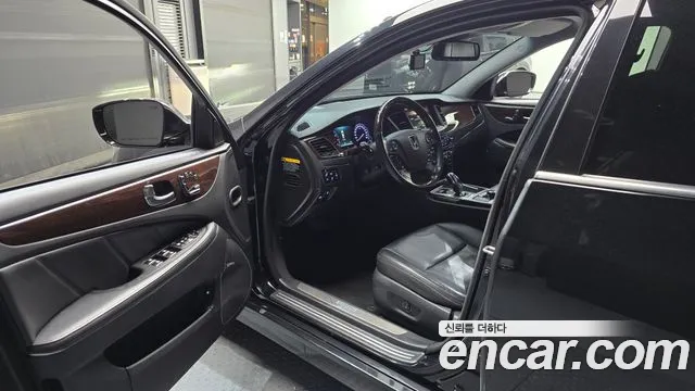 Hyundai Equus 2015 — фото 10