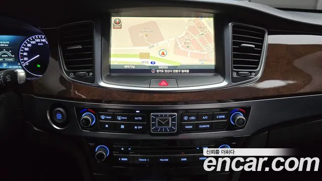 Hyundai Equus 2015 — фото 16