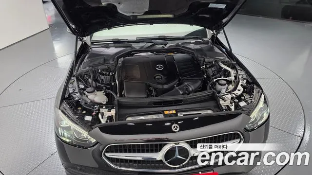 Mercedes-Benz C-Class 2023 — фото 6