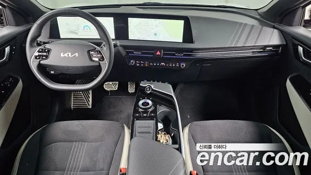 Kia EV6 2023 — фото 10