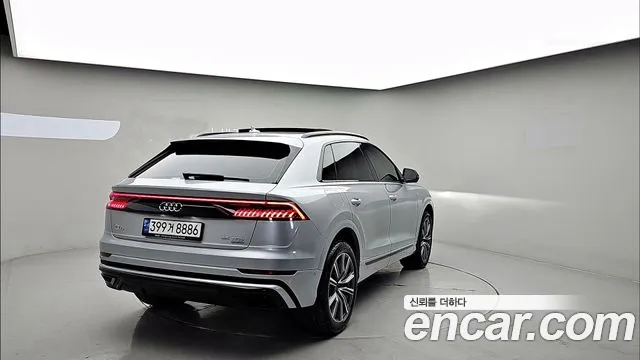 Audi Q8 2021 — фото 2