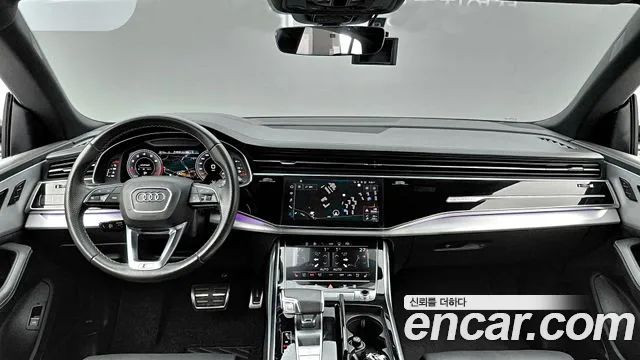 Audi Q8 2021 — фото 7