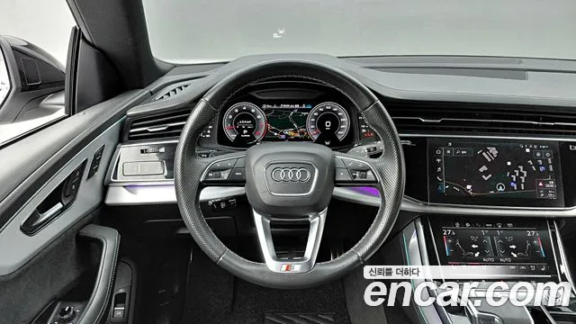 Audi Q8 2021 — фото 11