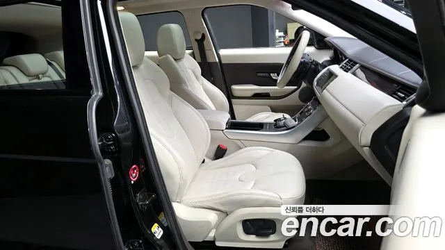 Land Rover Range Rover Evoque 2015 — фото 11