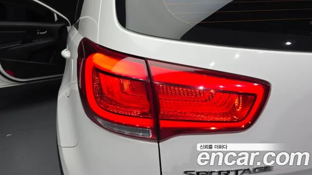 Kia Sportage 2015 — фото 9