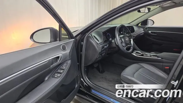 Hyundai Sonata 2022 — фото 13
