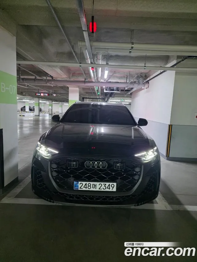 Audi RSQ8 2025 — фото 3
