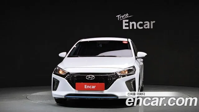 Hyundai Ioniq 2017 — фото 3