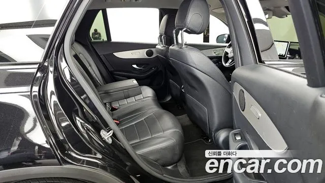 Mercedes-Benz GLC-Class 2019 — фото 18
