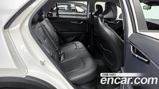 Kia Niro 2022 — фото 18