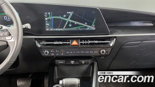 Kia Niro 2022 — фото 20