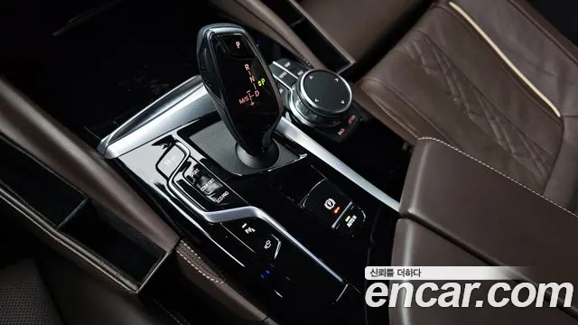 BMW 5-Series 2023 — фото 12