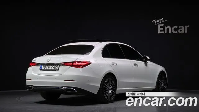Mercedes-Benz C-Class 2023 — фото 2