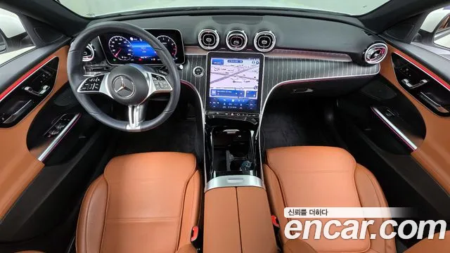 Mercedes-Benz C-Class 2023 — фото 10