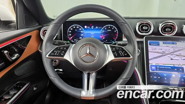 Mercedes-Benz C-Class 2023 — фото 19