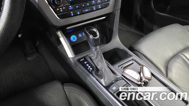 Hyundai Sonata 2016 — фото 12