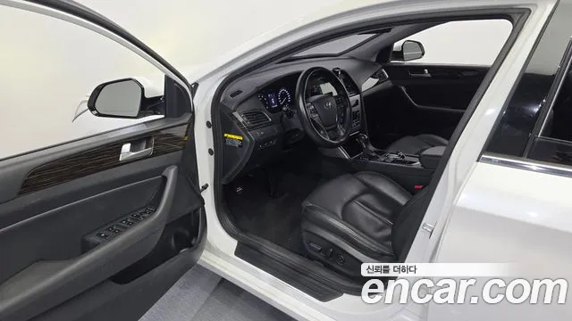 Hyundai Sonata 2016 — фото 13