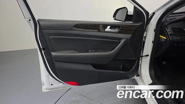 Hyundai Sonata 2016 — фото 14